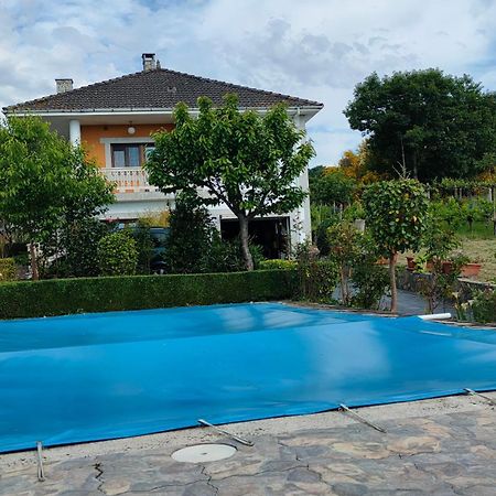 Villa Con Piscina En Panton Ribeira Sacra Galicia Ideal Para Familias Zewnętrze zdjęcie